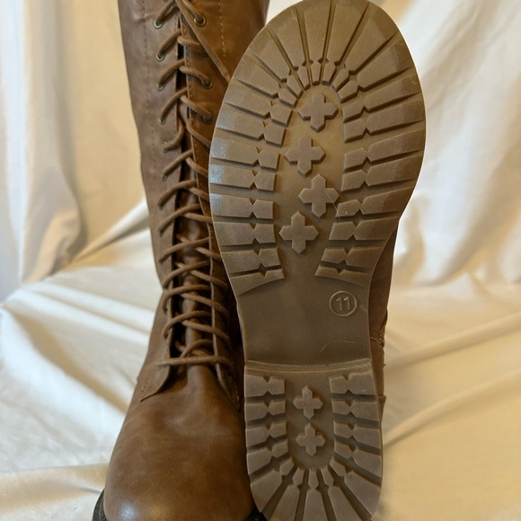Mossimo Brown Lace-Up Tall Boots with side zipper size 11 - Picture 3 of 4